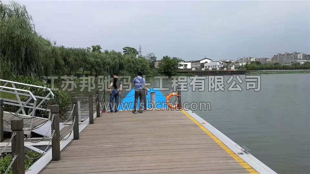 江苏邦驰码头工程有限公司客户案例-江苏扬州浮筒码头5