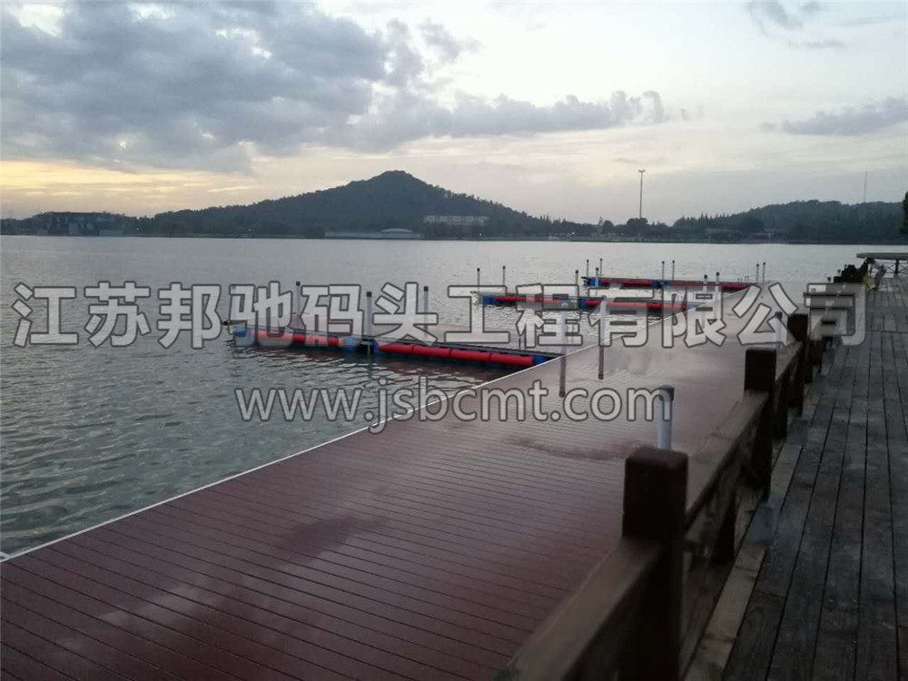 江苏邦驰码头工程有限公司客户案例-上海公园皮划艇码头1